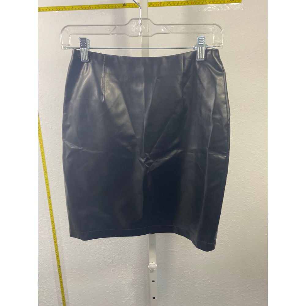 VF Jeanswear Black Faux‎ Leather Pencil Skirt High Waisted Size 3/4